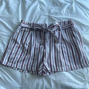 Ci Sono size XL vertical striped high rise shorts